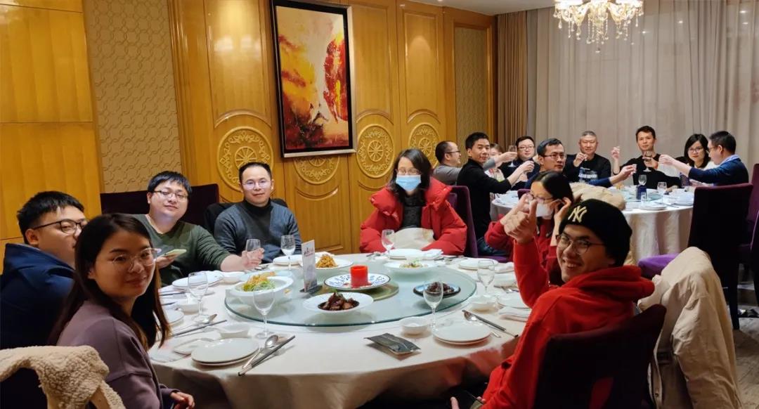 齊心協力，乘風破浪！聚集夢想，贏在未來！